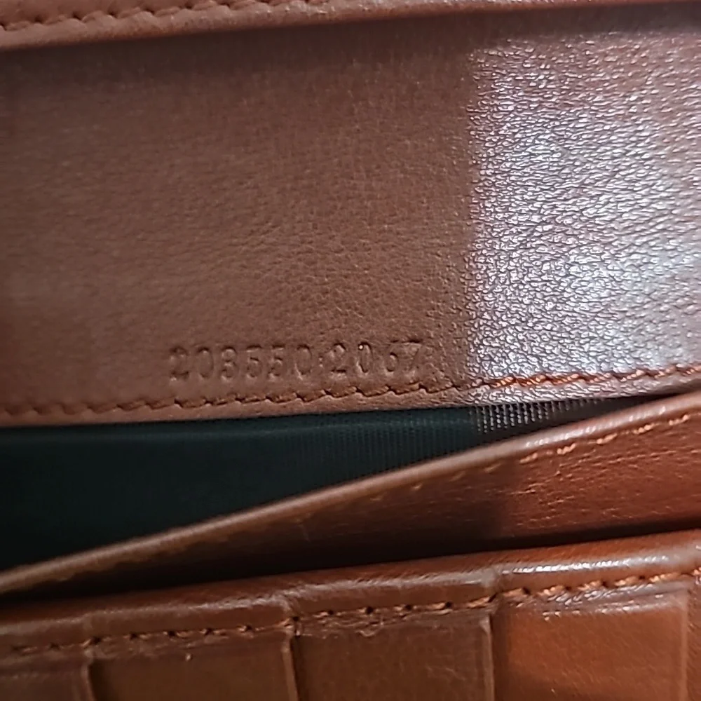 GUCCI Microguccissima Heart Leather Wallet! - Picture 3 of 5